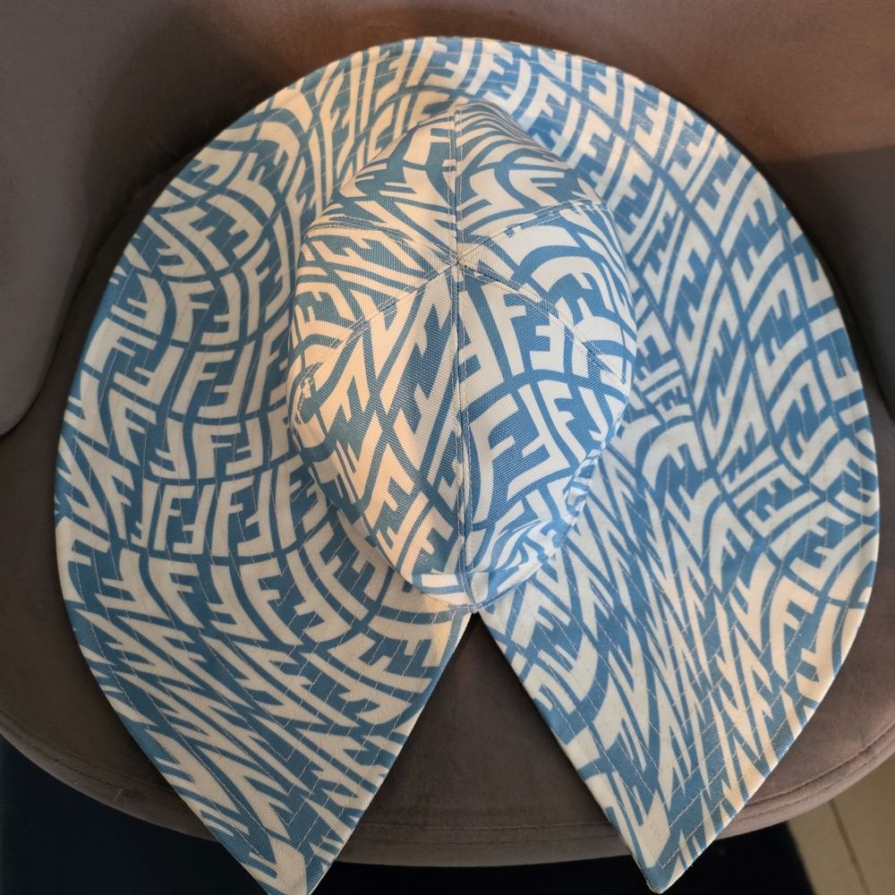 Authentic FENDI x Sarah Coleman Vertigo Monogram Hat M